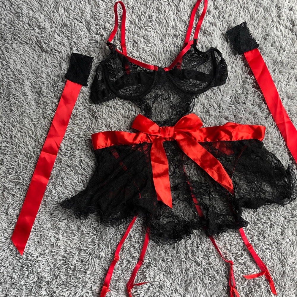 NEW black & red lace lingerie
